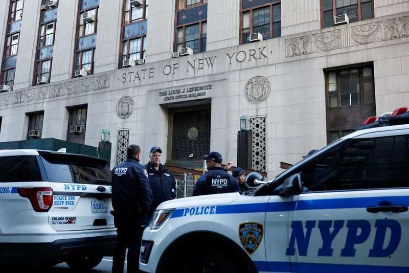 今年迄今为止，纽约警察局共有2,516名警察离职