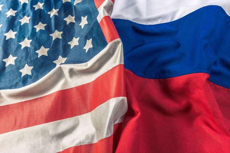 美国国旗和俄罗斯国旗